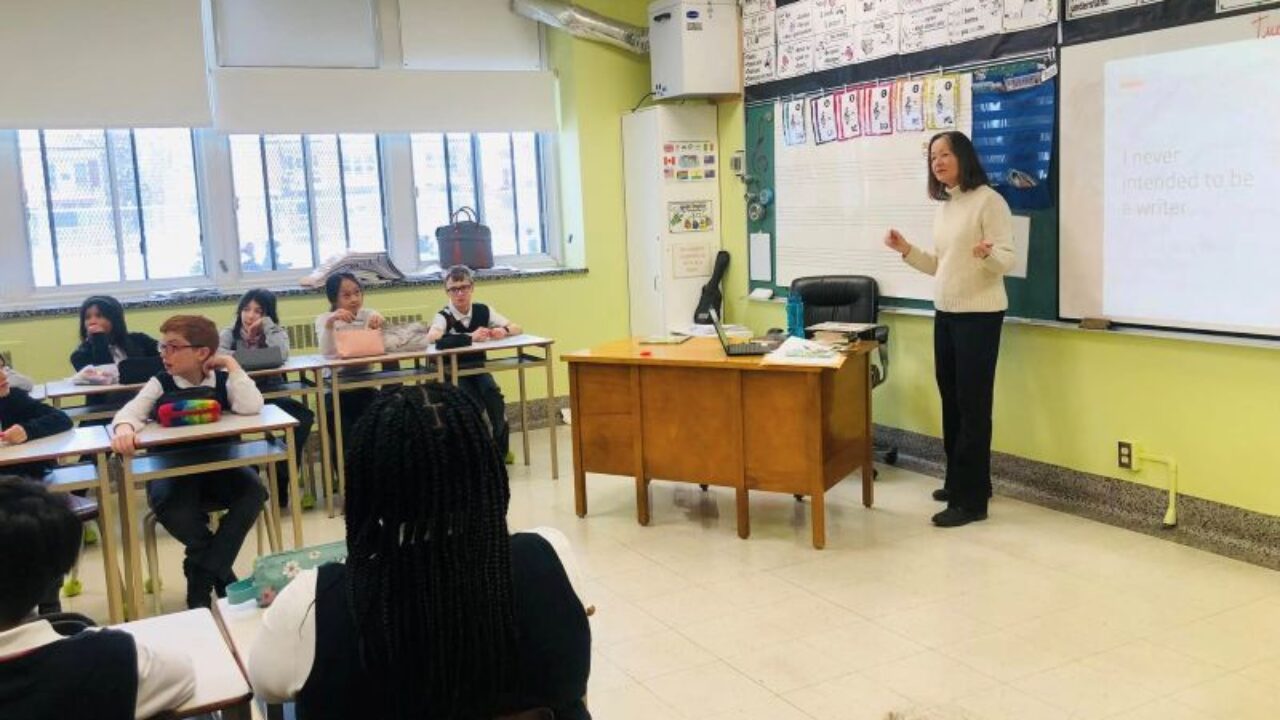 Visite de Catherine Austen à l'école Sainte-Anne