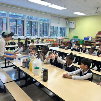 Activité de science à l'école Sainte-Anne