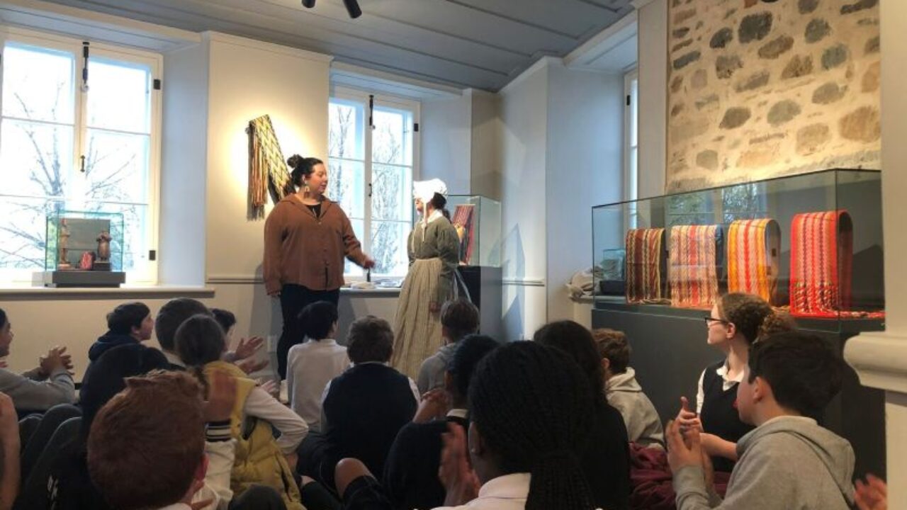 Élèves de l'école Sainte-Anne en visite à la Maison des Patriotes